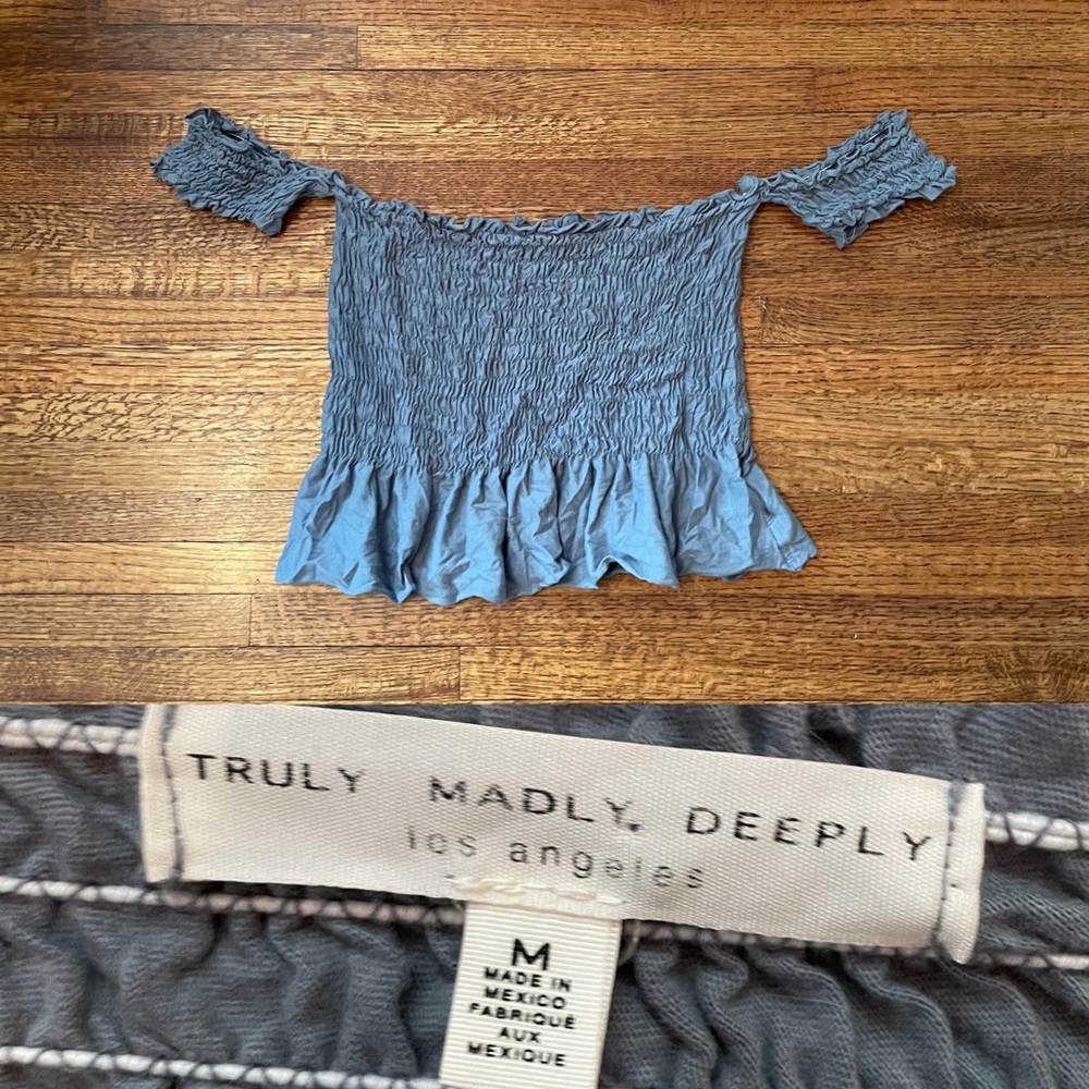 adorable off the shoulder-ish top !!